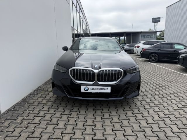 BMW 520 d xDrive Tour. M Sport 20'' AHK StandHz Trav foto 2
