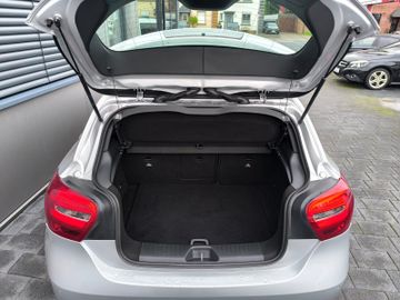 Bild 7 Mercedes-Benz A 180 Style Automatik Navi PDC SHZ