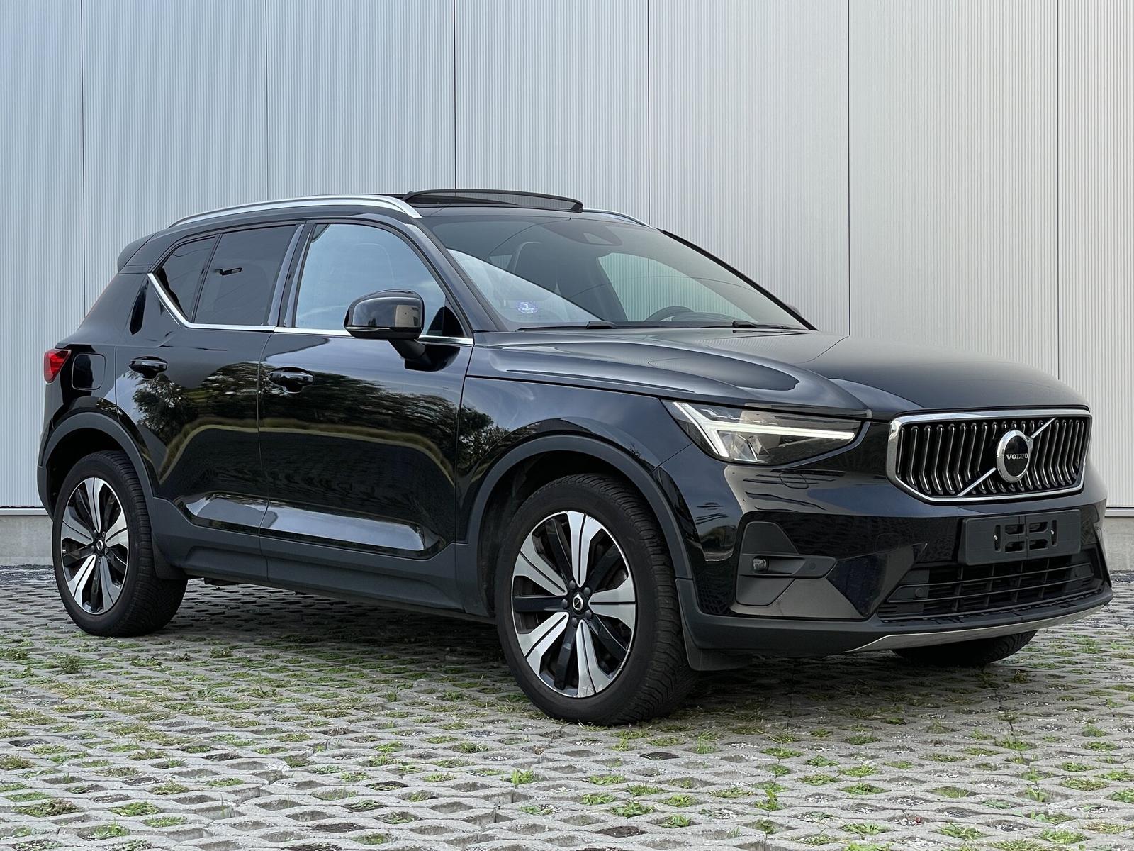 Volvo XC40 T4 Ultimate Bright PANO CAM CC HK MEM HEAT