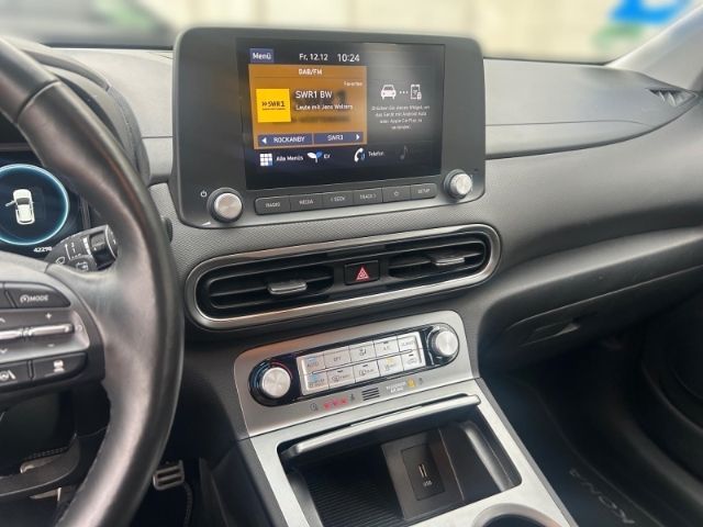 Fahrzeugabbildung Hyundai KONA Basis Elektro 2WD Apple CarPlay Android Aut