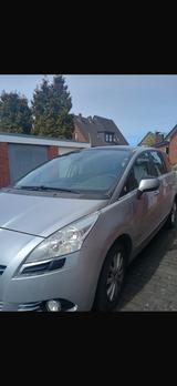 Peugeot 5008 - Peugeot 5008