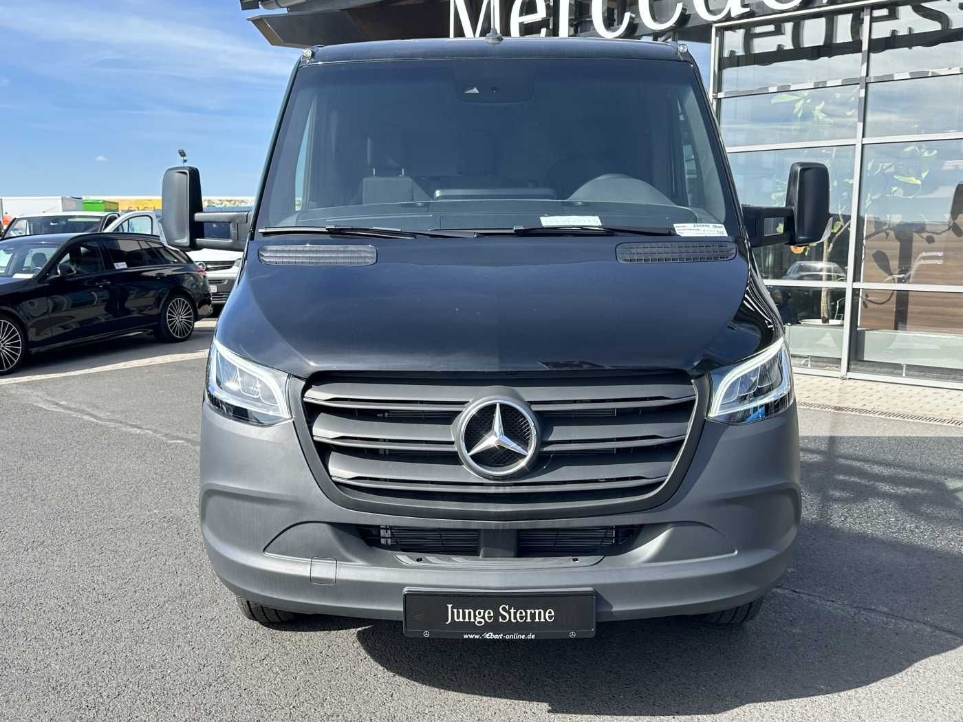 Fahrzeugabbildung Mercedes-Benz Sprinter 517 CDI 3665 9G Fahrgestell Klima MBUX