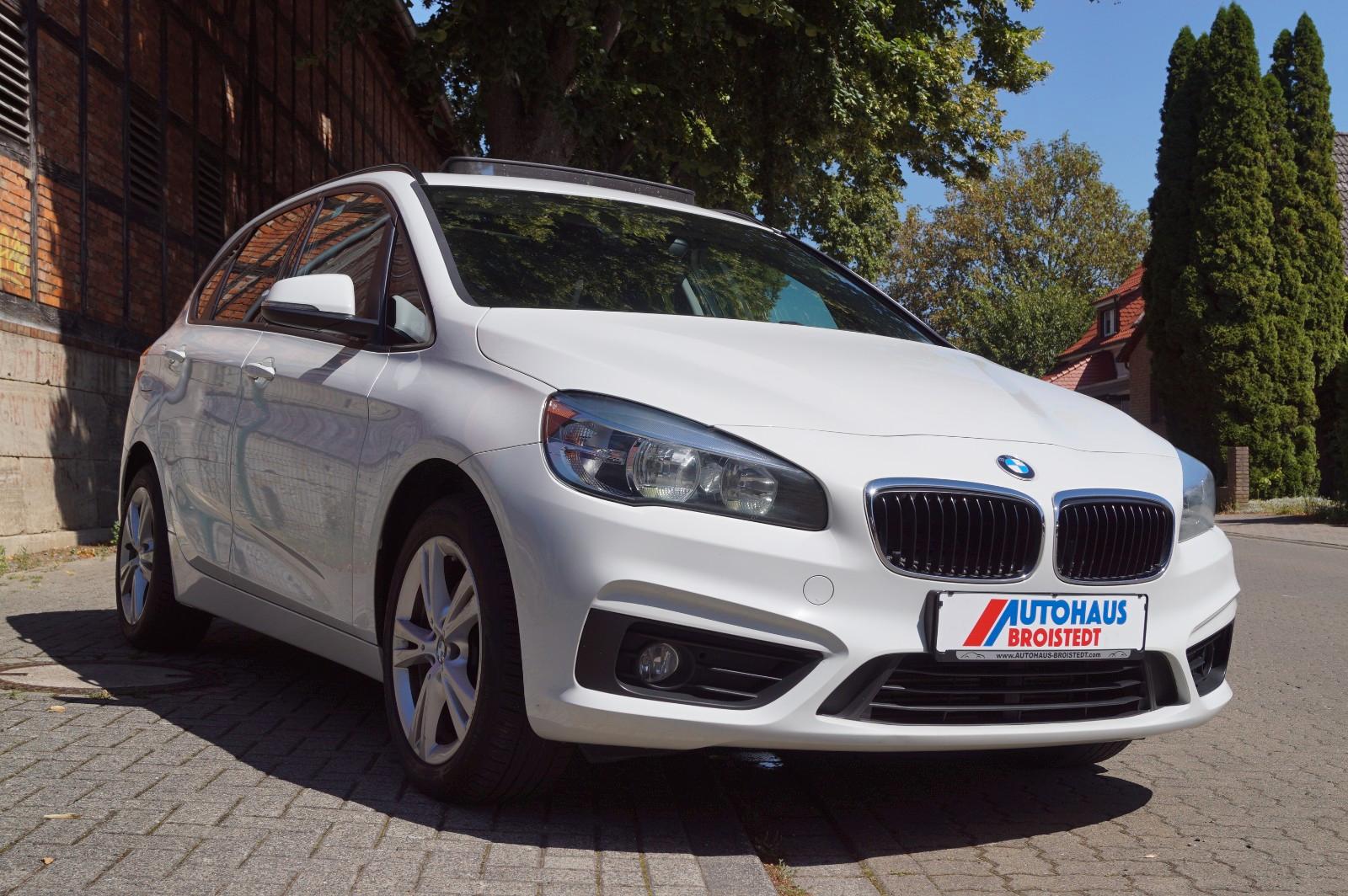 BMW 218i Active Tourer Advantage * Pano * PDC * Alu