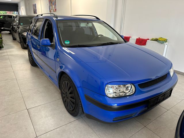 Volkswagen Golf 2.0 Auto  ~ Behindertengerecht ~