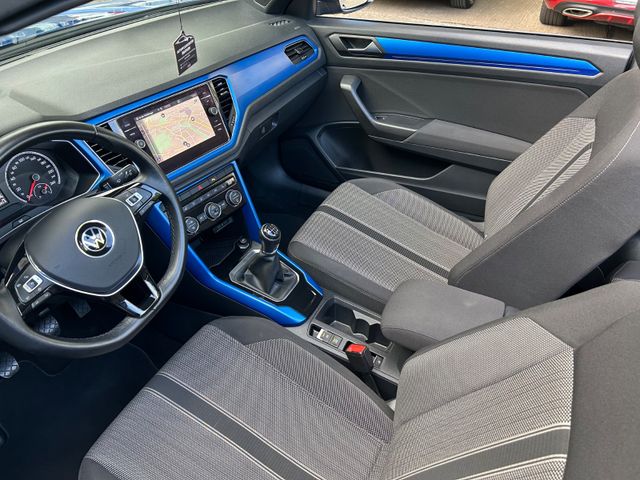 Fahrzeugabbildung Volkswagen T-Roc Cabriolet Style+CarPlay+ACC+SHZ+Navi+Allw.