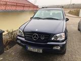 Mercedes-Benz ML 270 CDI Inspiration Inspiration - blaue Mercedes-Benz ML-Klasse