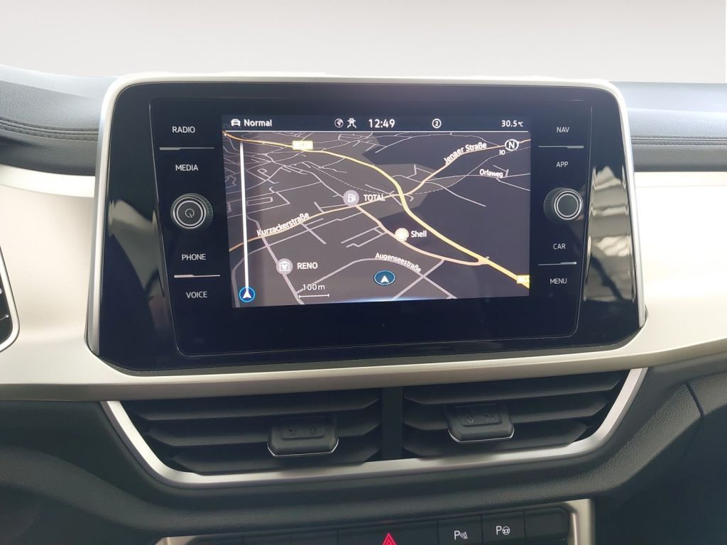 Fahrzeugabbildung Volkswagen T-Roc 1.5 TSI Move Digital Cockpit Navi