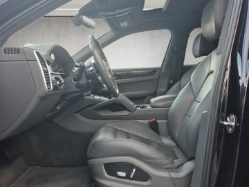 Porsche Cayenne - 9