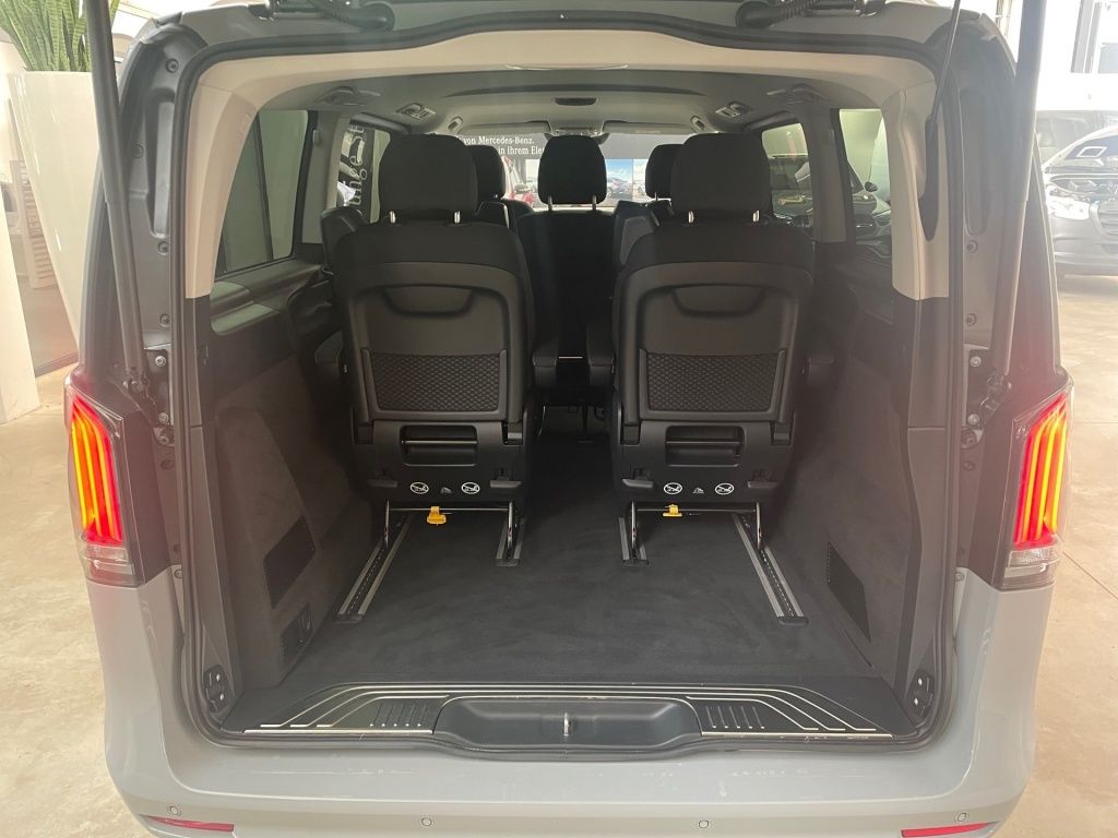 Fahrzeugabbildung Mercedes-Benz V 300 d STYLE lang 7 Sitze 2,5t AHK Sound 360°