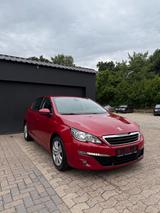 Peugeot 308 Active SCHECKHEFTGEPFLEGT - gebrauchte Peugeot 308 aus dem Jahr 2016