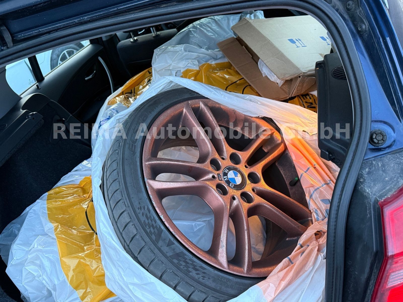 Fahrzeugabbildung BMW 123 D M-Sport Automatik, Xenon, Schiebedach
