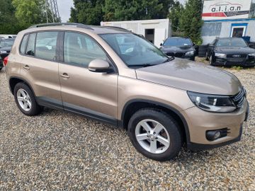 Volkswagen Tiguan - 5