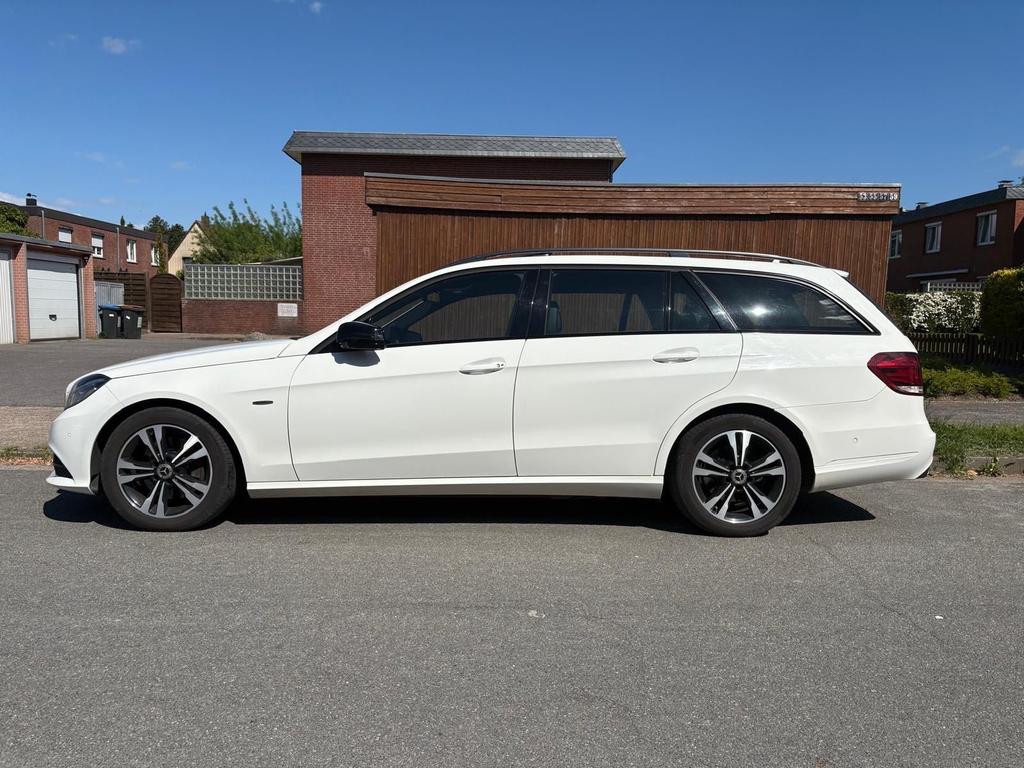 Mercedes-Benz E 220