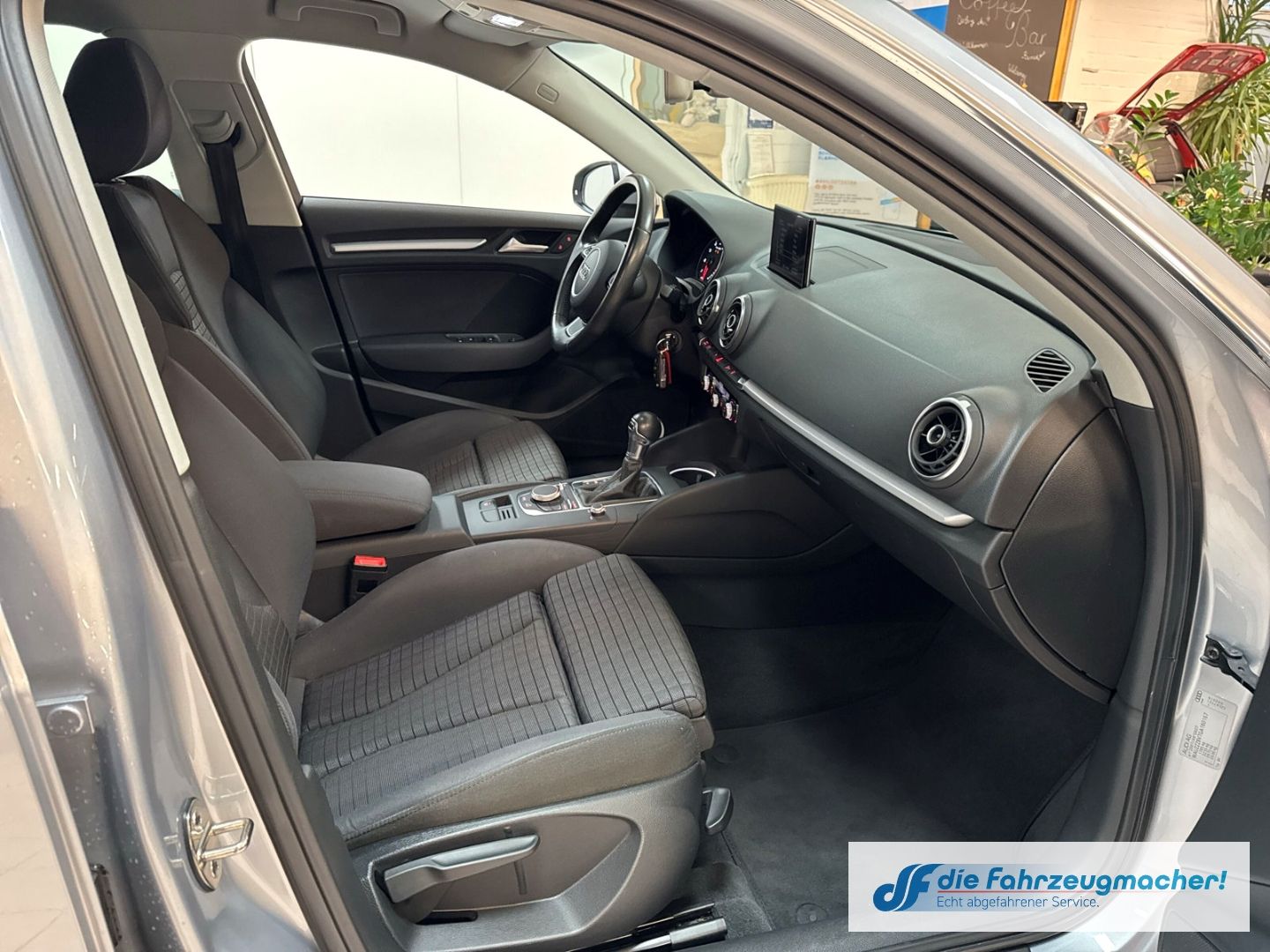 Fahrzeugabbildung Audi A3 Sportback Ambition S line Bi-Xenon 2-Zonen-Kl