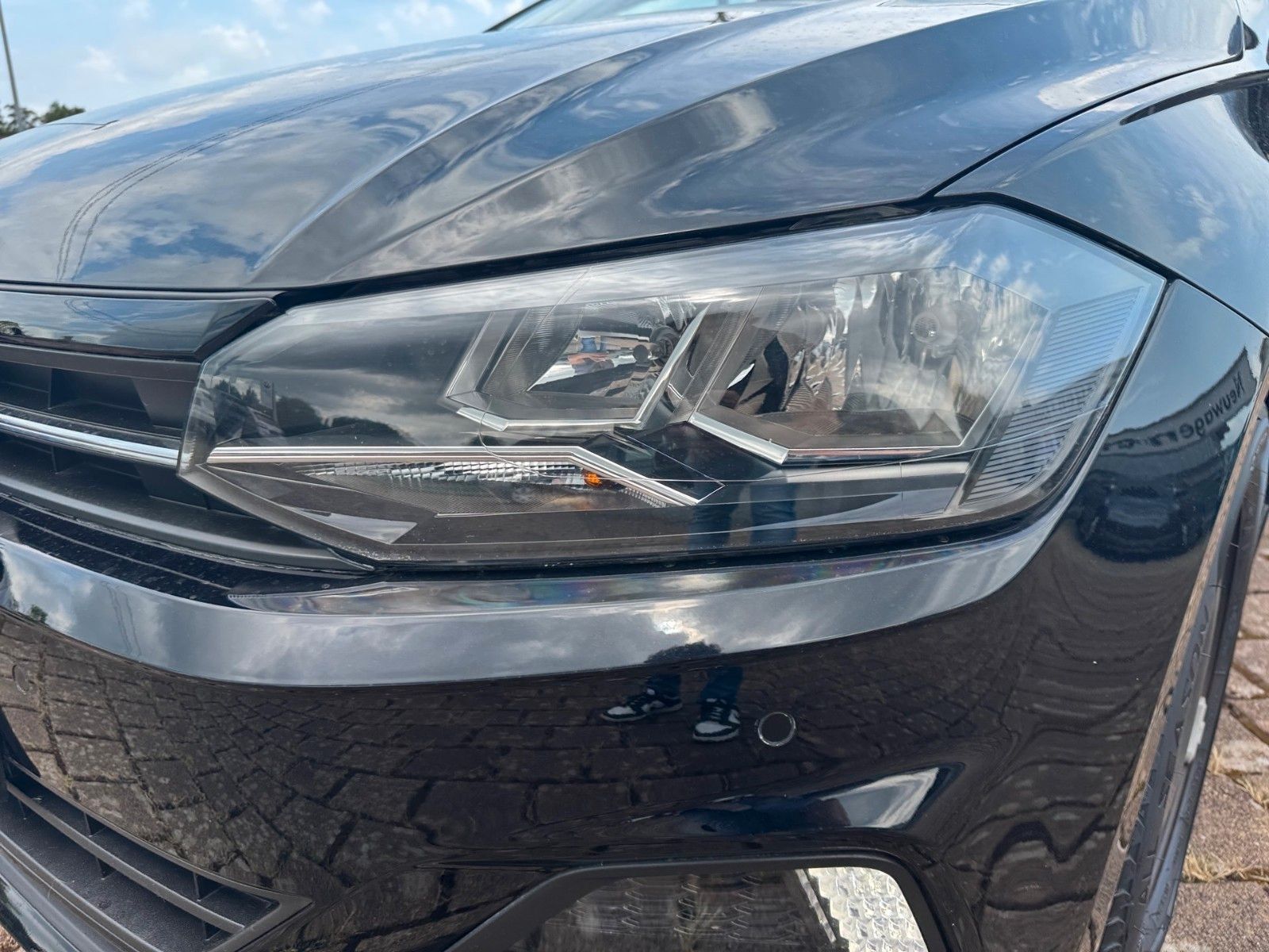 Fahrzeugabbildung Volkswagen Polo VI Comfortline 1.0TSI