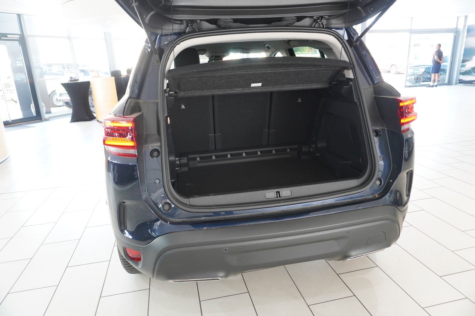 Fahrzeugabbildung Citroën C5 Aircross PLUS 145 E-DSC NAVI/LED/KAMERA/DAB+