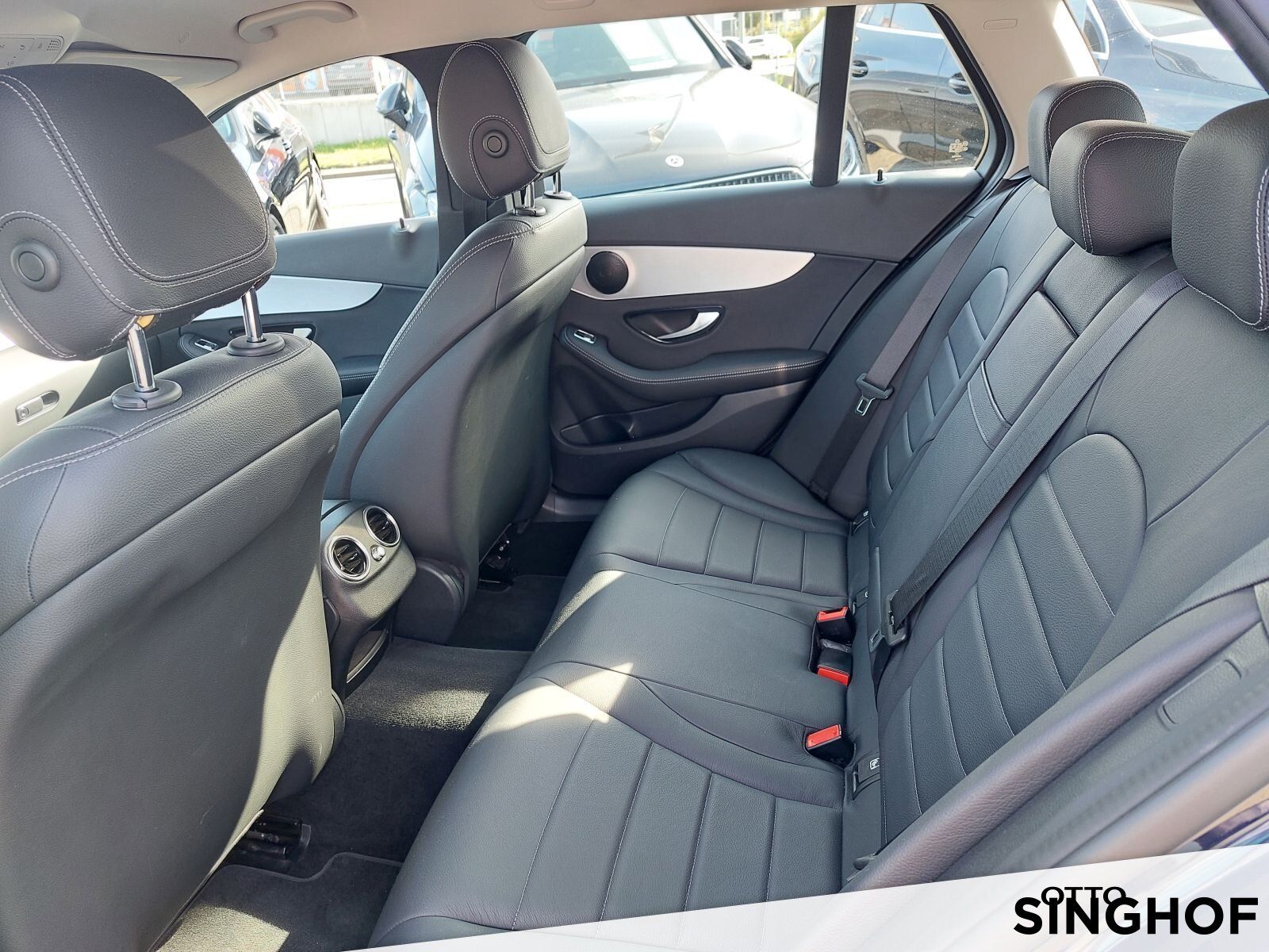 Fahrzeugabbildung Mercedes-Benz C 200 T Avantgarde +dyn.LED+Comand+Rü Kam+Leder+
