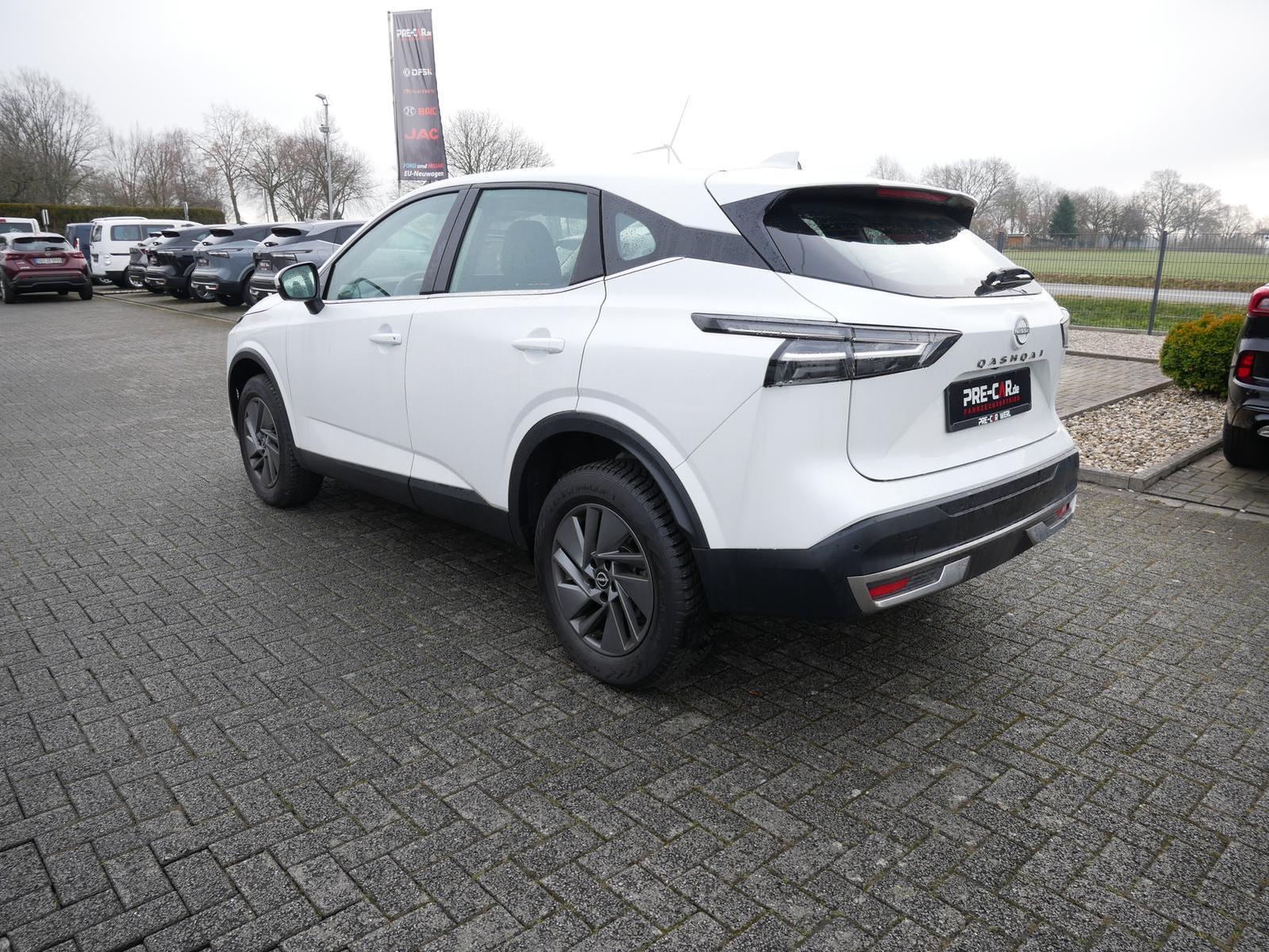 Nissan Qashqai 1.3 DIG-T MHEV 6MT Acenta  360°Kamera