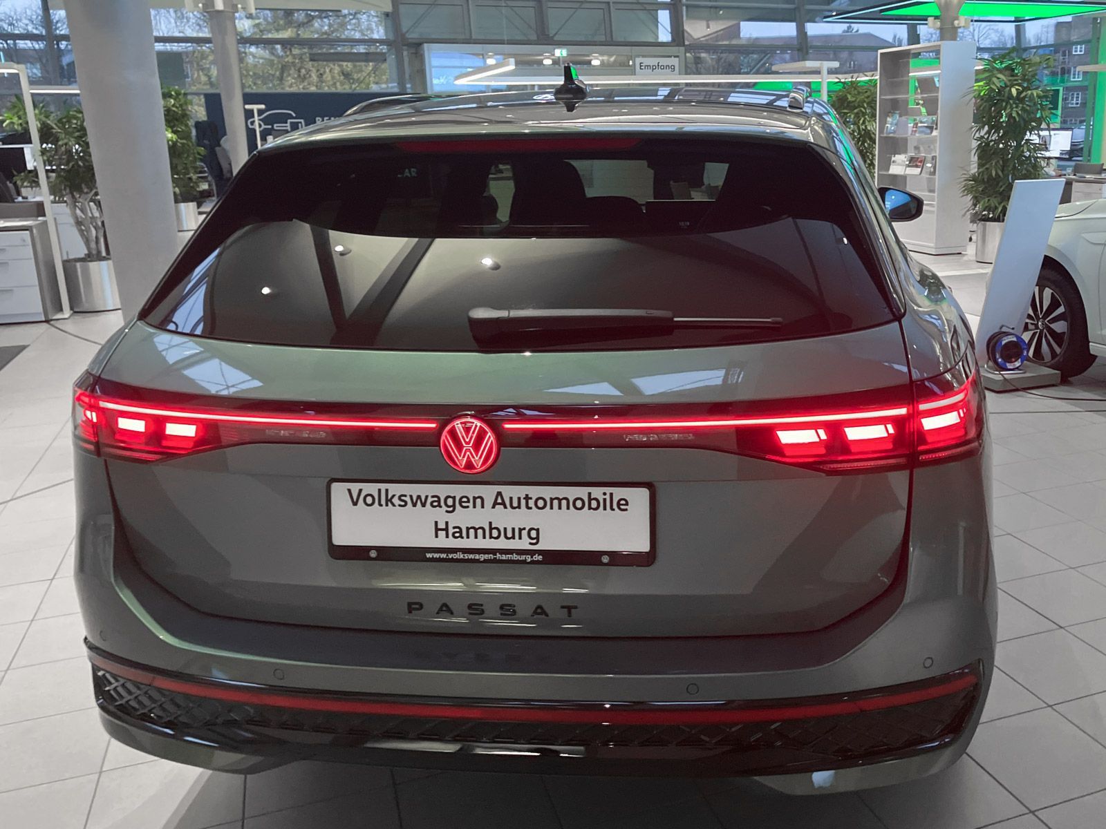 Volkswagen Passat R-Line 2.0 TDI 4M DSG DCC Panorama LED foto 5