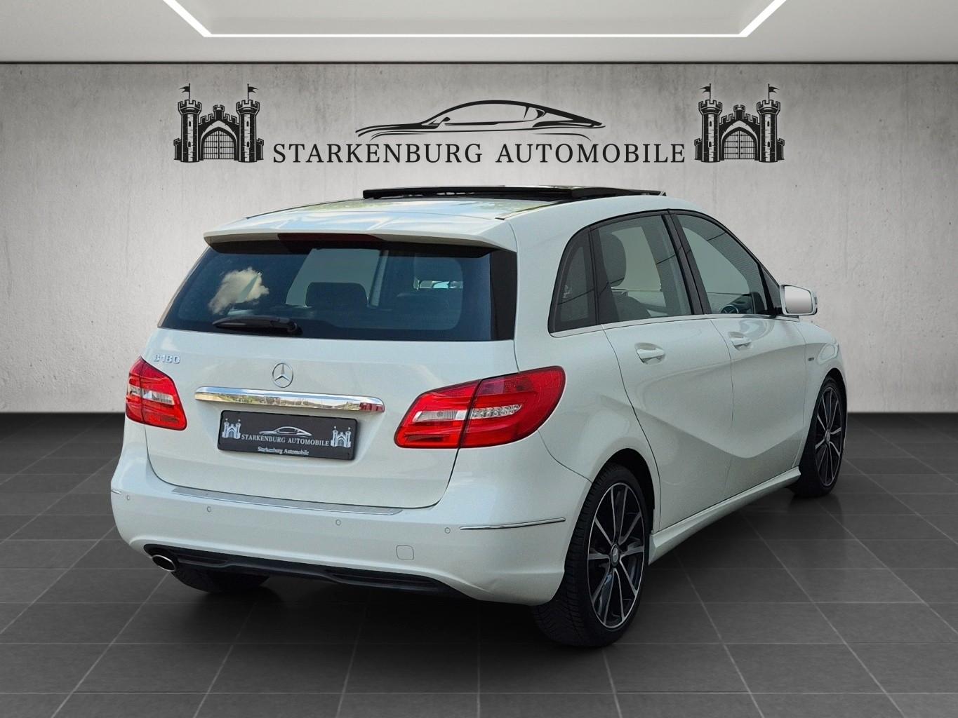 Mercedes-Benz B 180 Urban/Panorama/Amg 18"/Xenon/Navi