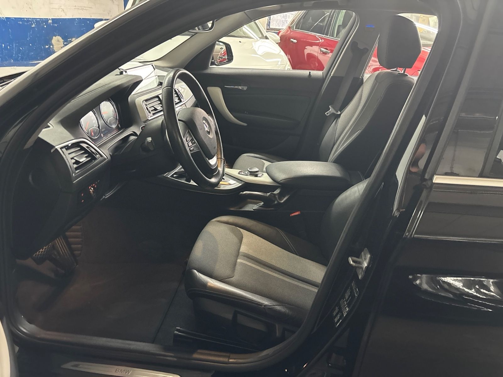 BMW 120 i Metropolitan LED AHK TEMPOMAT KAMERA SHZ foto 4