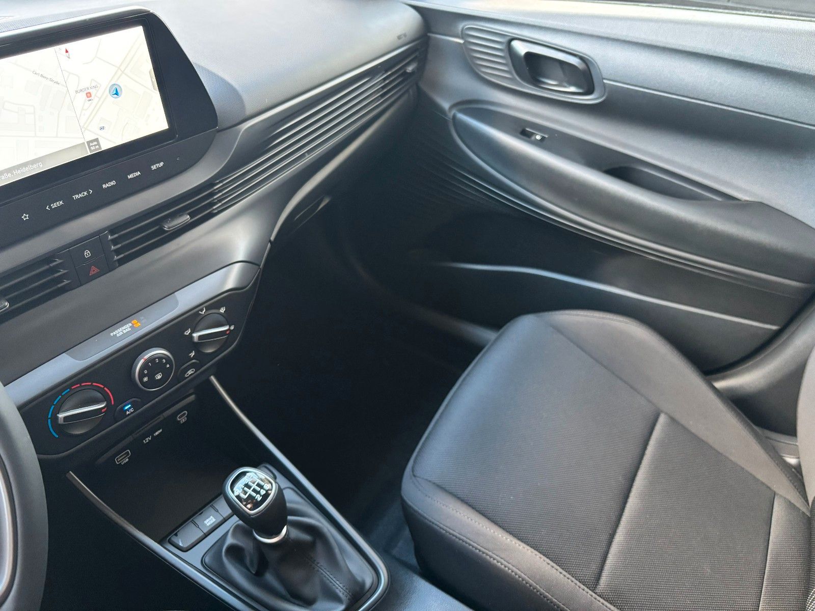 Fahrzeugabbildung Hyundai Bayon 1.0 T-GDI Select Kamera,Navi,PDC,Facelift