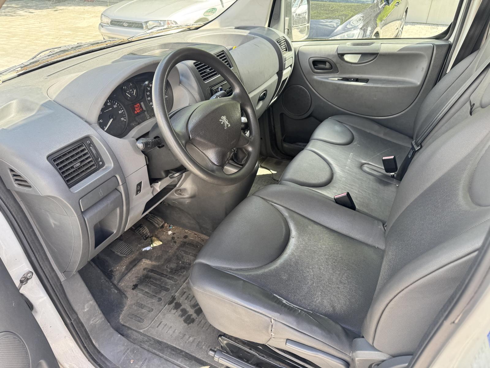 Peugeot Expert 2009 — photo 7