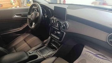 Mercedes CLA 180 - 12