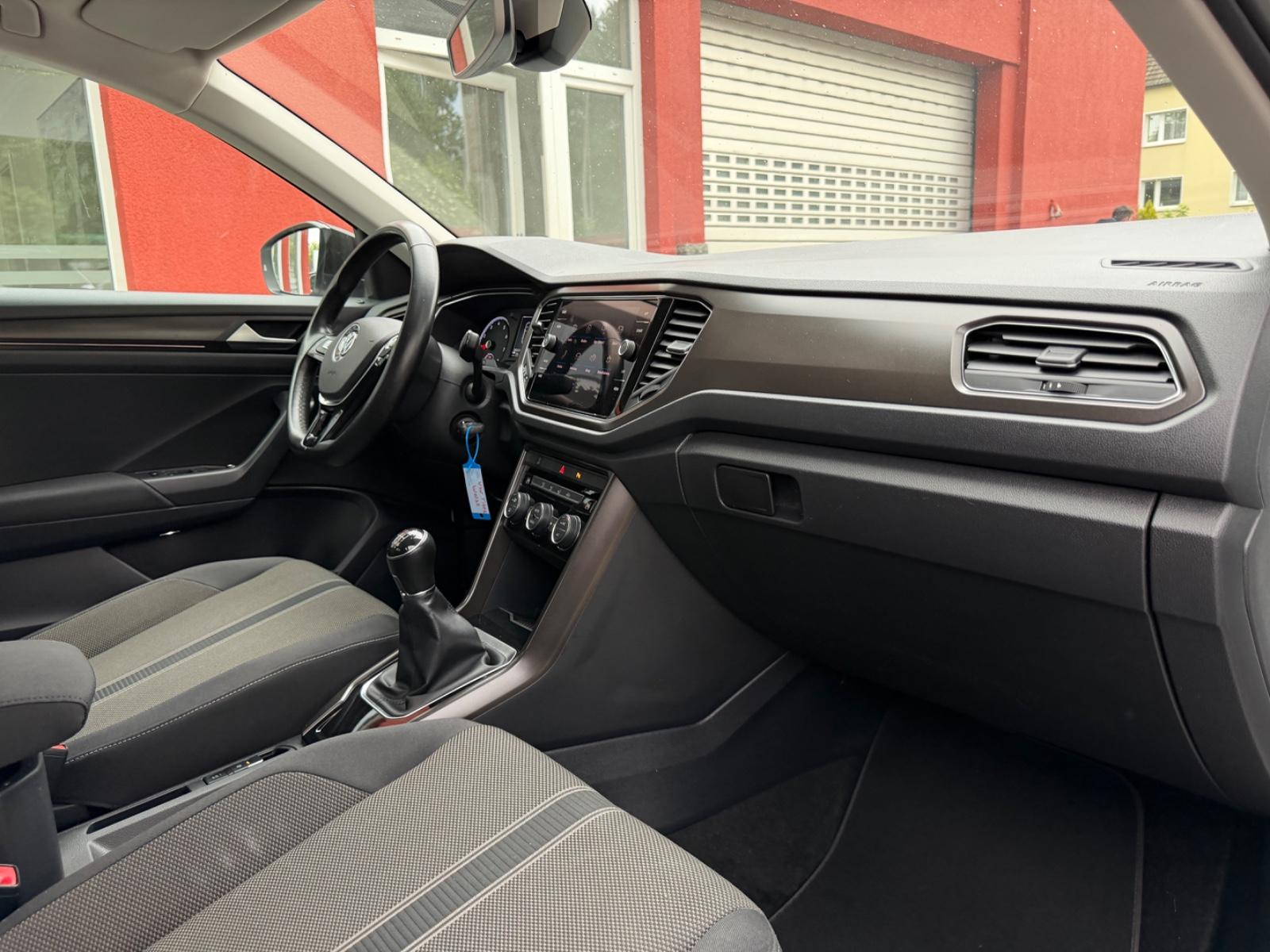 Volkswagen T-Roc Style*R-KAM*AHK*APPLE-CAR*ALU