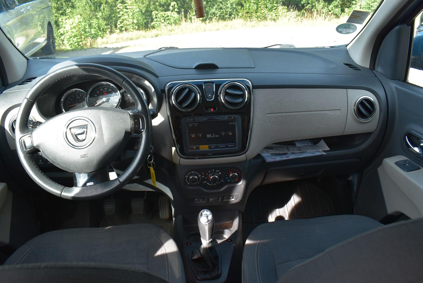 Dacia Lodgy 2015 — photo 15