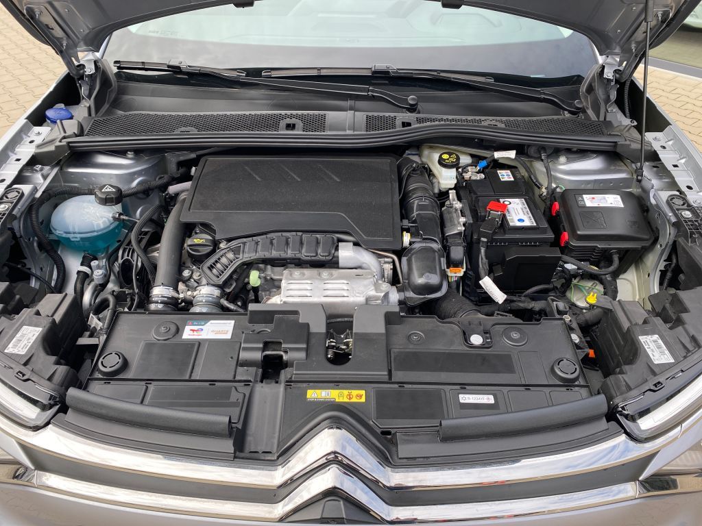 Fahrzeugabbildung Citroën C4 PureTech 130 Stop&Start EAT8 MAX *Kälte-Paket