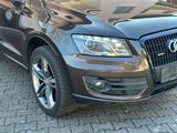 Audi Q5 3.2 FSI quattro - Audi Q5 mit Benzin-Antrieb: Geländewagen, Automatik