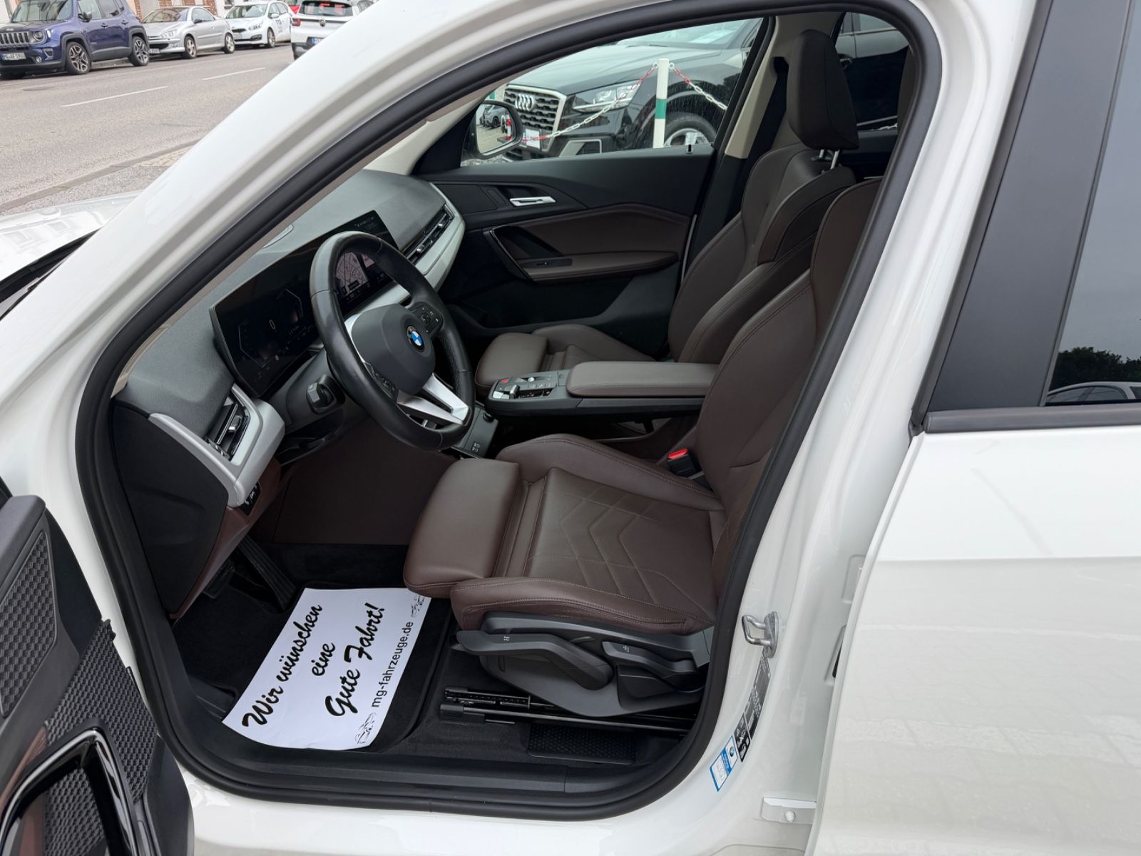 Fahrzeugabbildung BMW X1 23 d xDrive PANO TOTWINKEL KAMERA LEDER LED