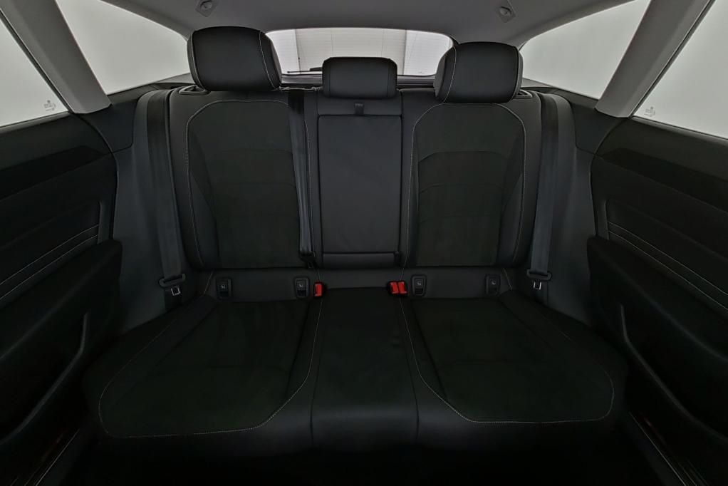 Volkswagen Arteon SB Elegance 2.0 TDI SCR DSG RFK*PDC*Tempo