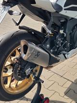Yamaha YZF R 1 60 th Anniversary Edition Akrapovic - YAMAHA WEIß R1