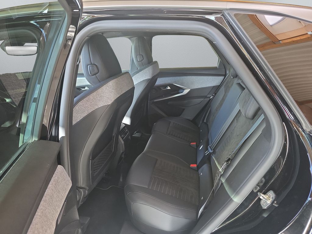 Peugeot 3008 Hybrid 145 GT – Bild 12 von 16