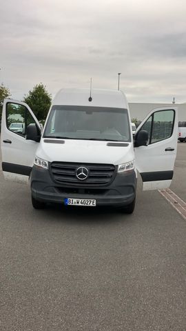 MERCEDES-BENZ eSprinter 312 L2H2