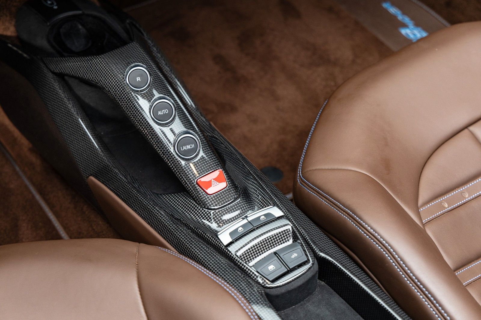 Fahrzeugabbildung Ferrari 488 Spider + Carbon + Daytona + Liftsystem