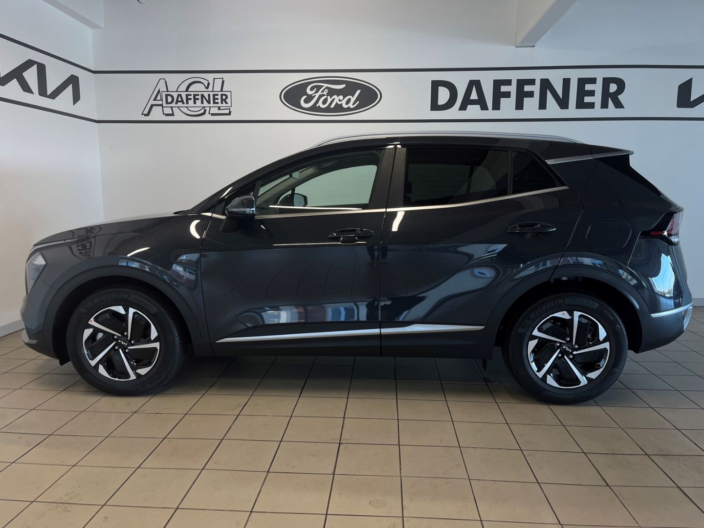 Fahrzeugabbildung Kia Sportage 1.6 T-GDI Vision, Navi, Teilleder, SHZ