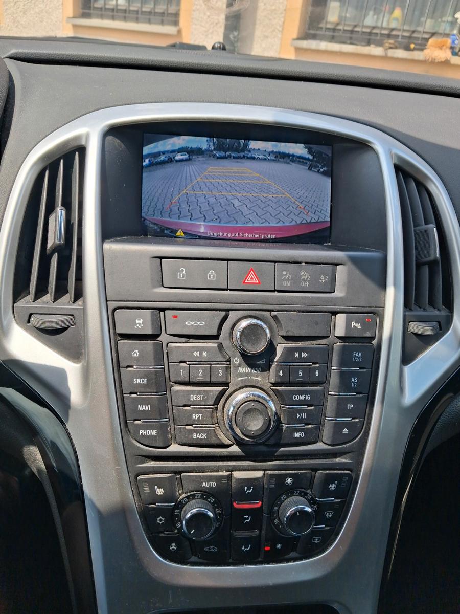 Opel Astra 2015 — photo 14