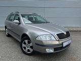 Skoda Octavia 1.6 Elegance Combi*1.Hand*SitzHzg*Tempom - gebrauchte Skoda Octavia aus dem Jahr 2008