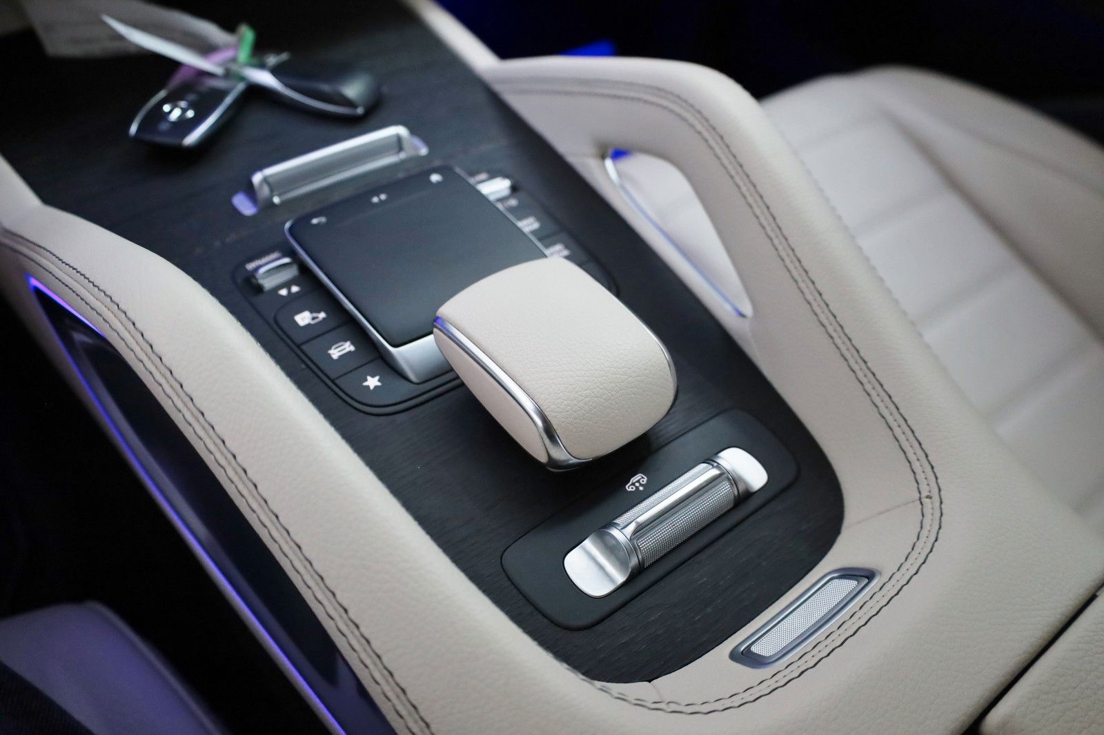 Fahrzeugabbildung Mercedes-Benz GLE 350 de Coupe AMG line,Navi,LED,360Kamera,ACC