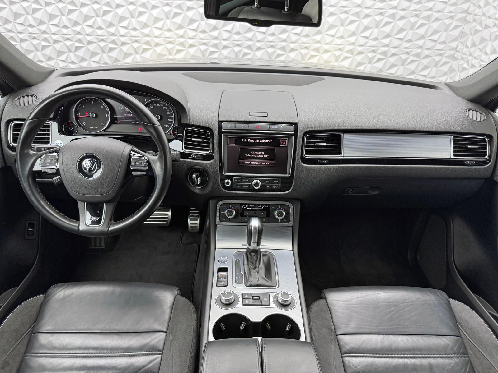 Fahrzeugabbildung Volkswagen 3.0 TDI R-LINE/4MOTION/STANDHZ/LUFT/KEY/AHK/360°