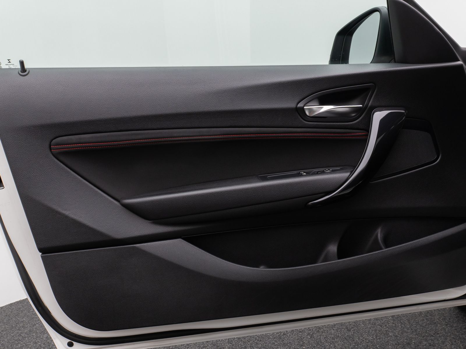 Fahrzeugabbildung BMW 220d Coupé Sport Line PDChinten HiFi Navi Xenon