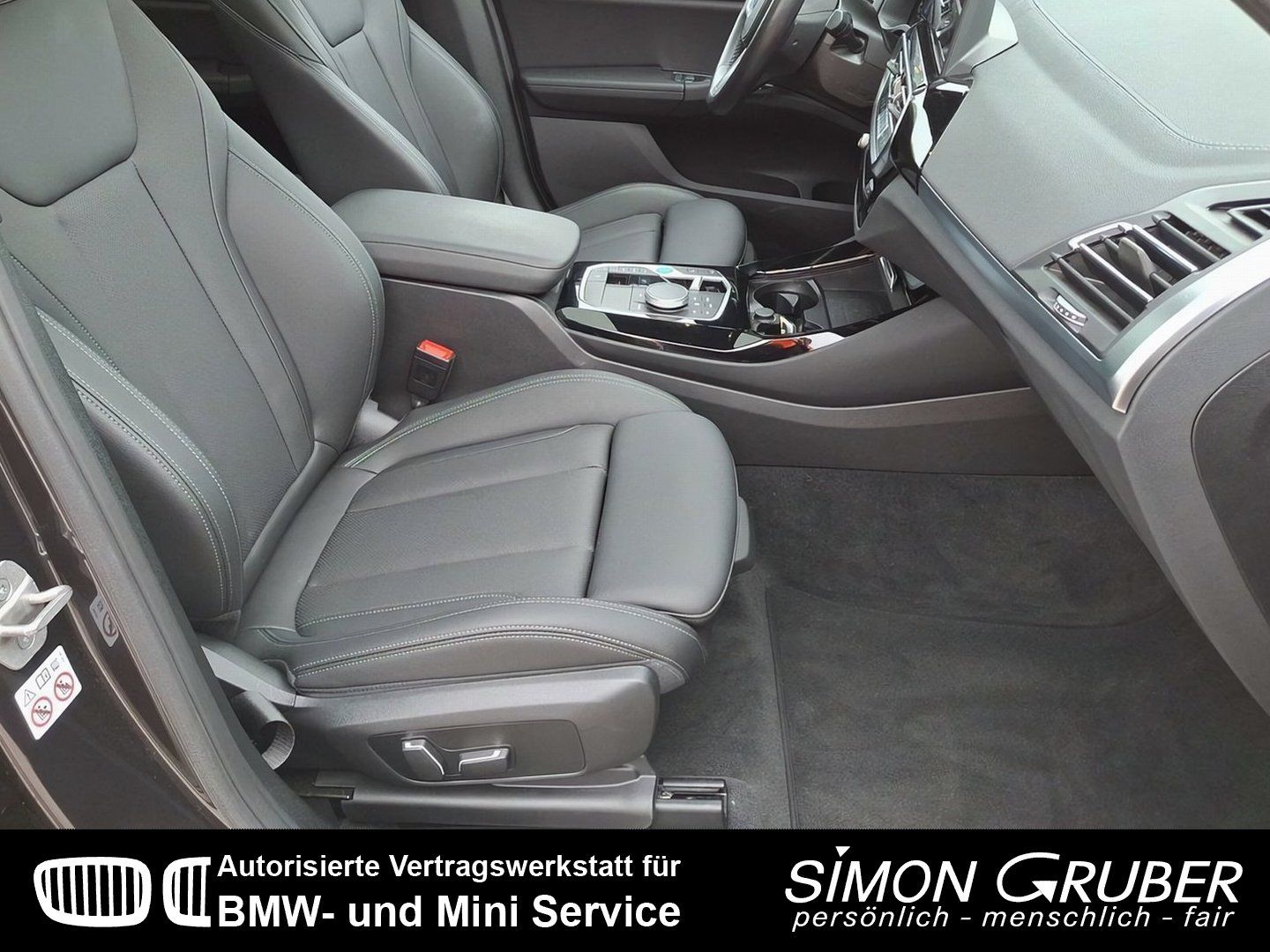 Fahrzeugabbildung BMW iX3 Inspiring M Sport Shadow Line Panorama ACC