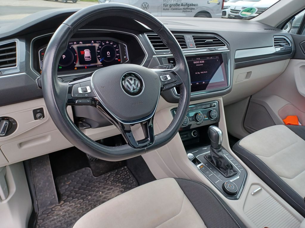 Fahrzeugabbildung Volkswagen Tiguan 2.0 TDi 4 Motion Highline ACC,Navi, AHZV