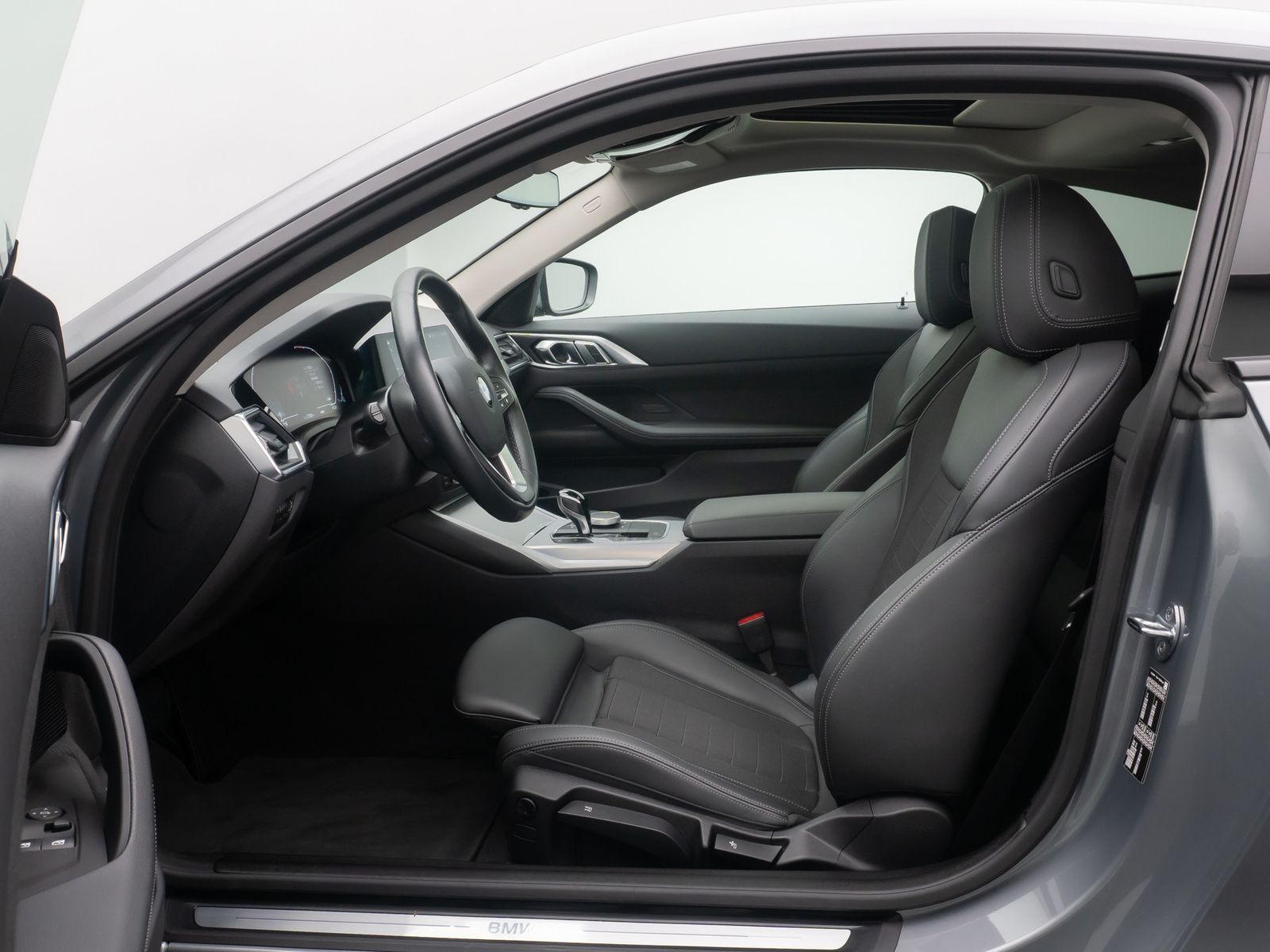 Fahrzeugabbildung BMW 420d Coup&eacute; Alarm HiFi DAB Sport Glasdach 18Zoll