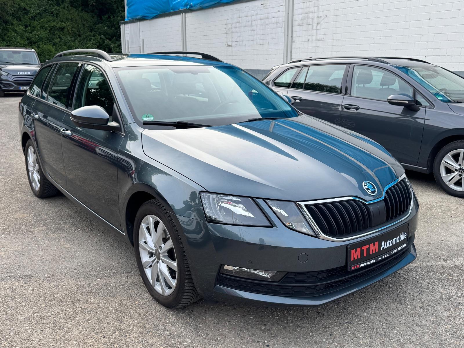Skoda Octavia 2.0 TDI DSG Ambition Navi Shz CarPlay
