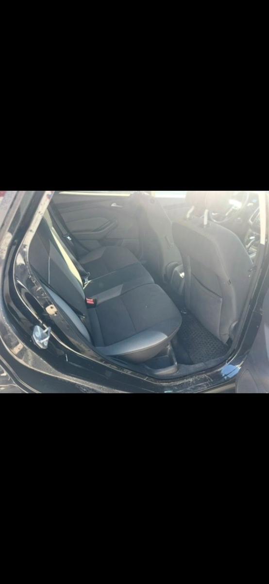Ford Focus 2012 — photo 11
