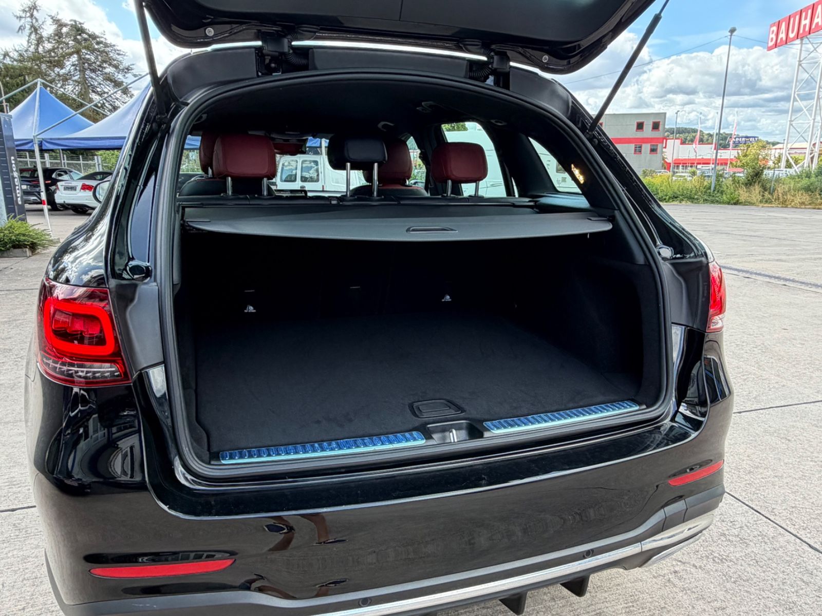 Mercedes-Benz GLC 200d 4M LED/HUD/KAMERA/LEDER/AMG-PAKET/1.Hd! foto 16